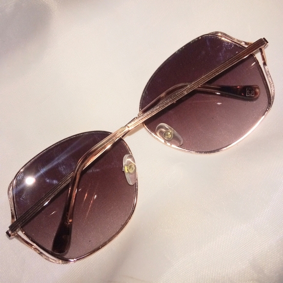 Foster Grant Sunglasses - Picture 3 of 6